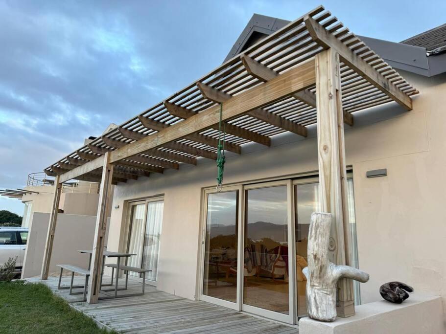 Sandown Synergy Lagoon House