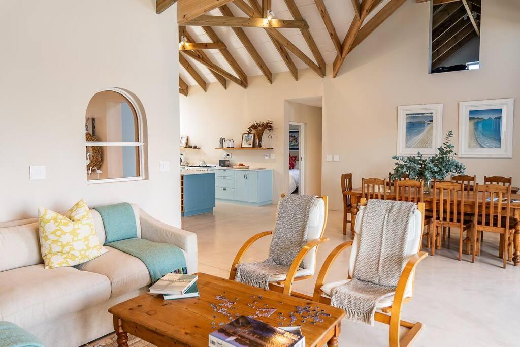 Sandown Synergy Lagoon House Villa *